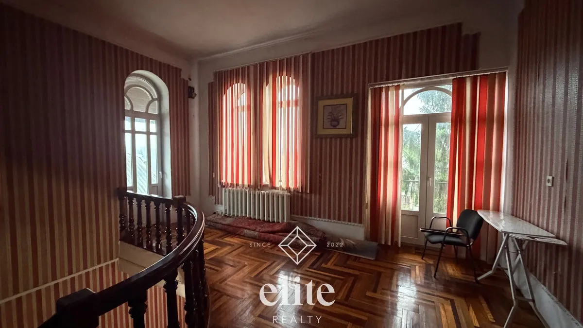 2-floor house, 4 rooms, 280 m² — Image 4