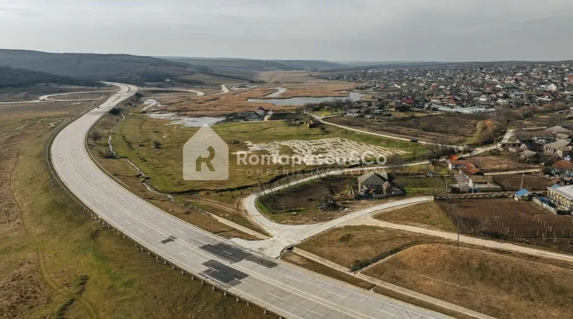 Teren comercial, 1.05 hectare — Imagine 4