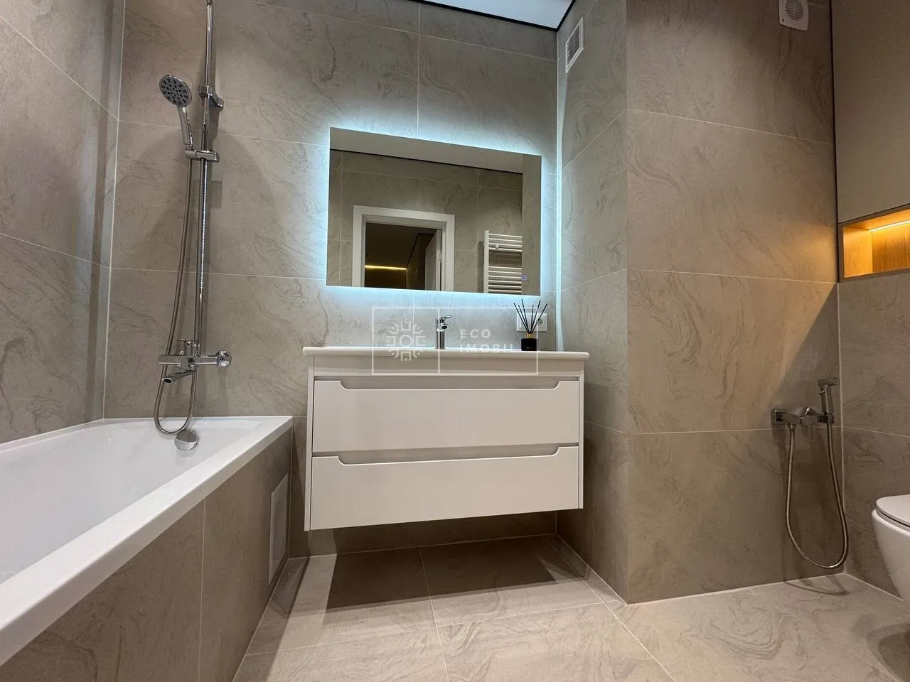 2-комнатная квартира, 53 м² — Изображение 4