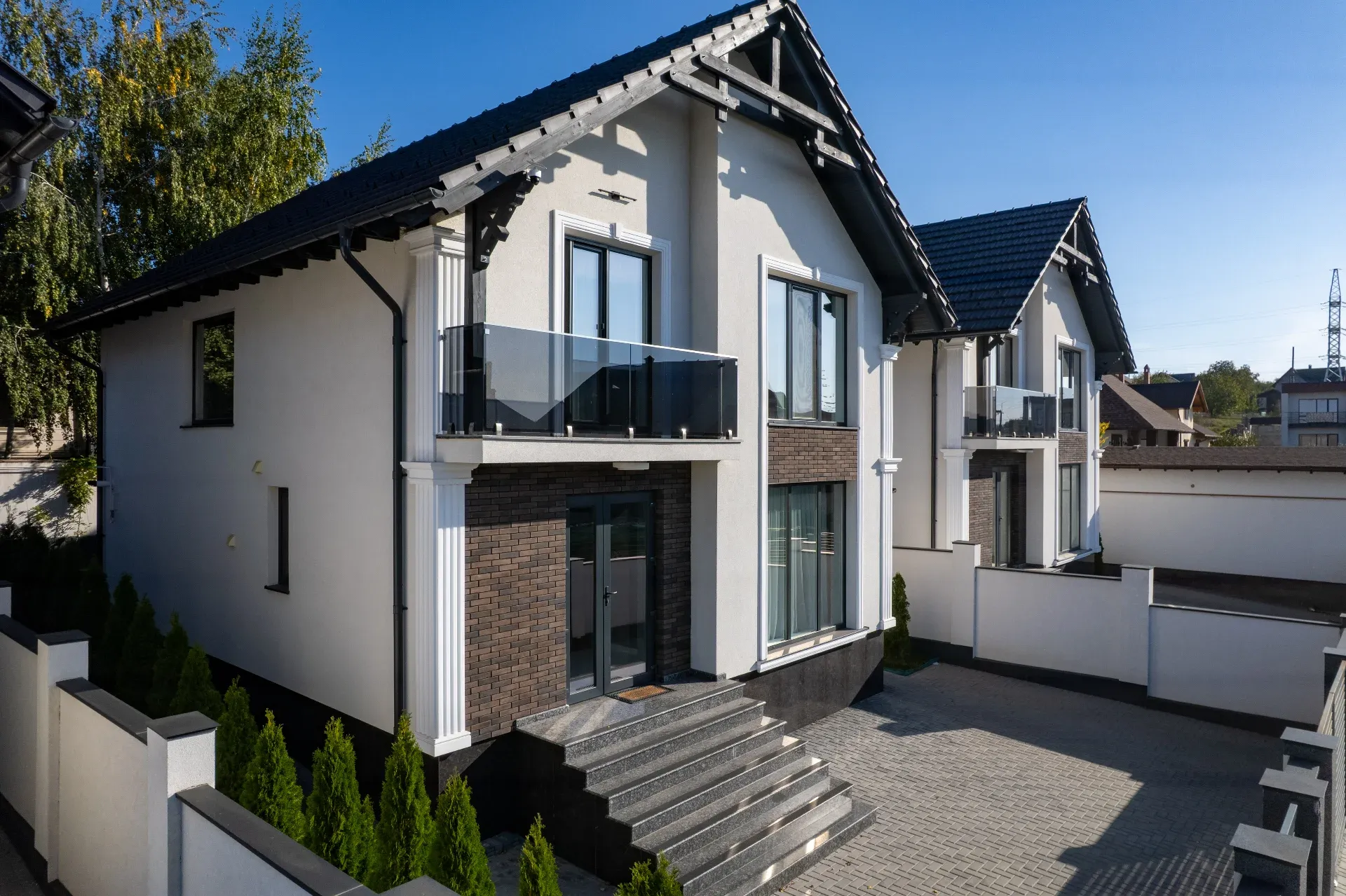 2-этажный дом, 4 комнаты, 165 м² — Изображение 1
