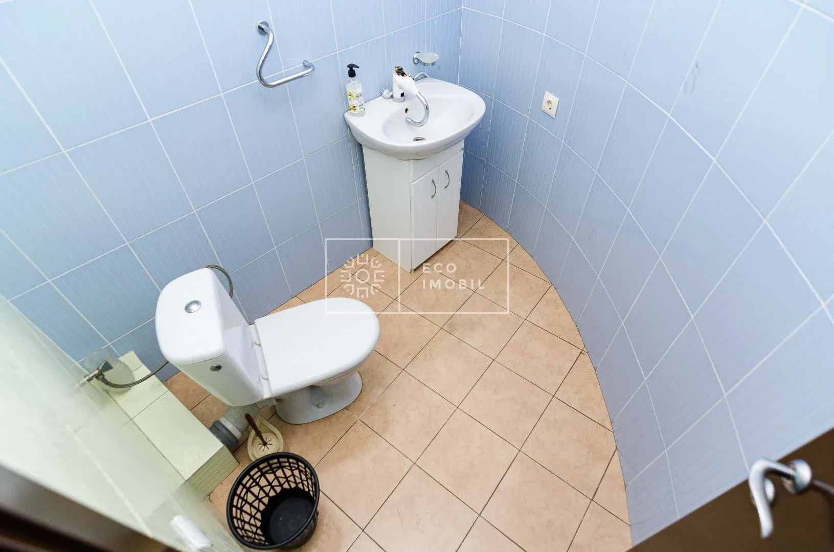 Office, 170 m² — Image 3