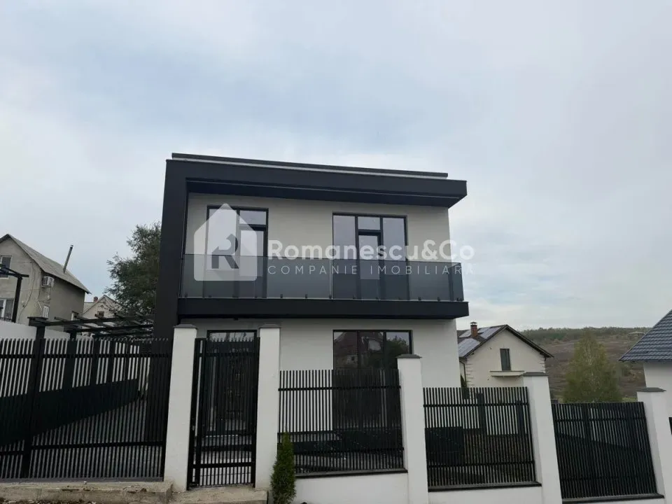 2-etaje casă, 3 camere, 143 m² — Imagine 1