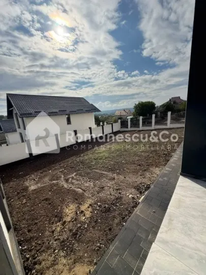 2-etaje casă, 3 camere, 143 m² — Imagine 4