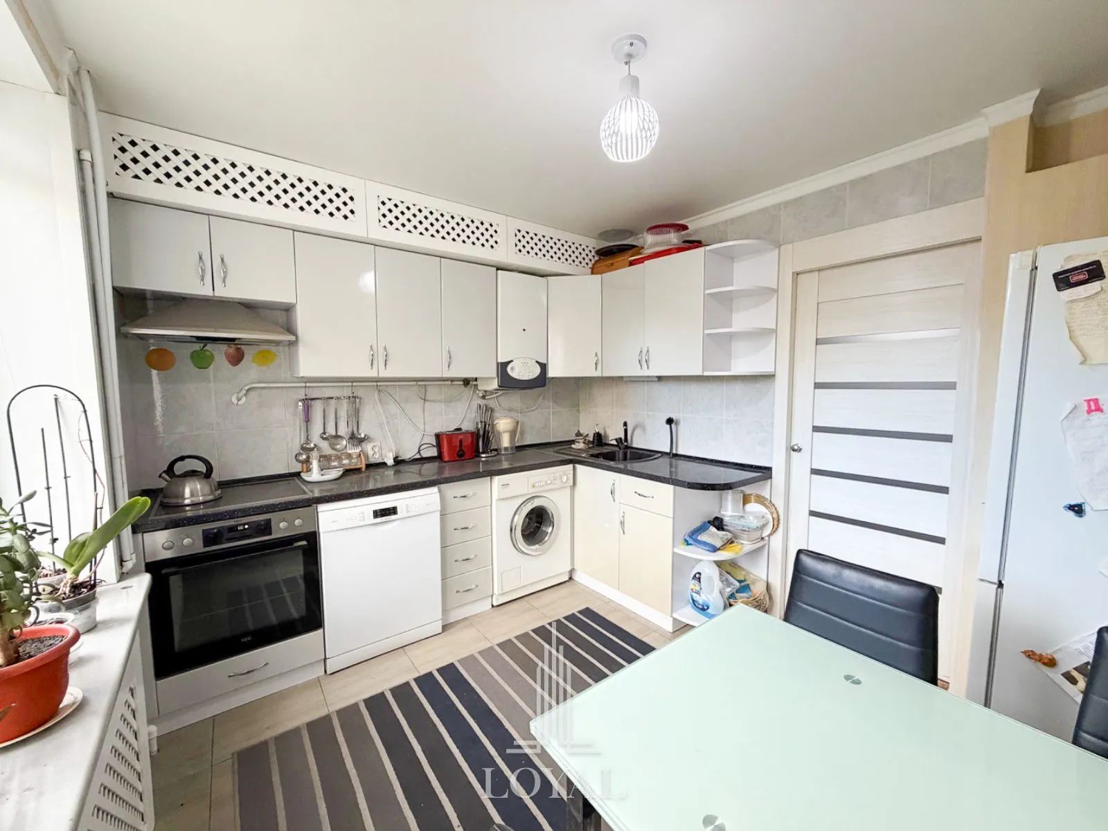 4-camere apartament, 90 m² — Imagine 2