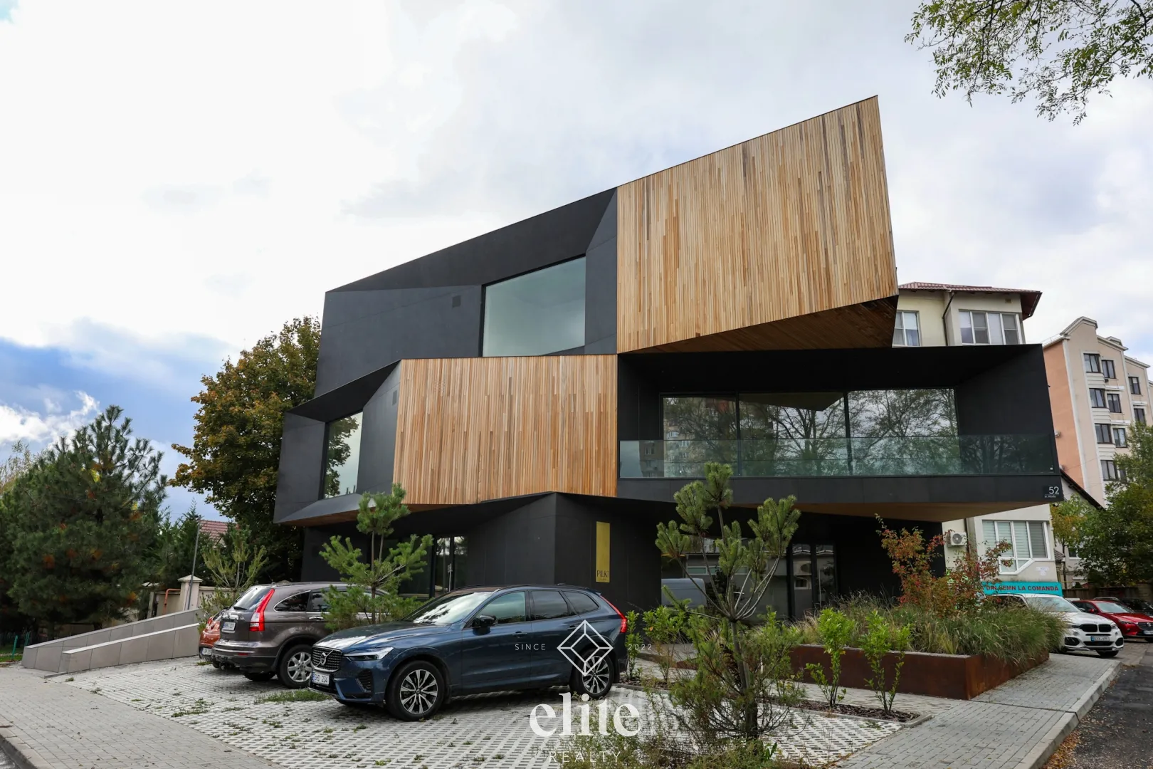 2-bedroom apartment, 118 m² — Image 1