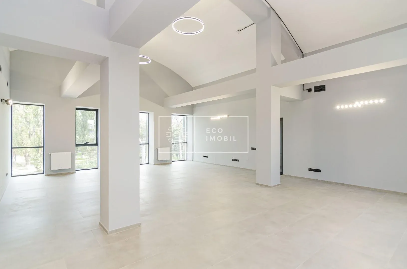 Office, 155 m² — Image 2