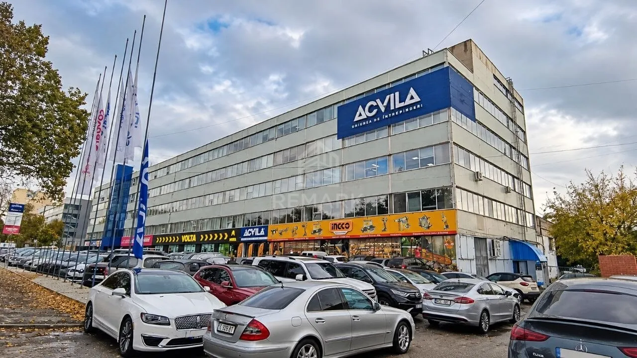 Office, 100 m² — Image 2