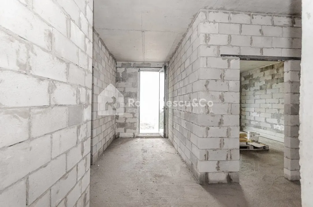 3-floor house, 4 rooms, 270 m² — Image 3