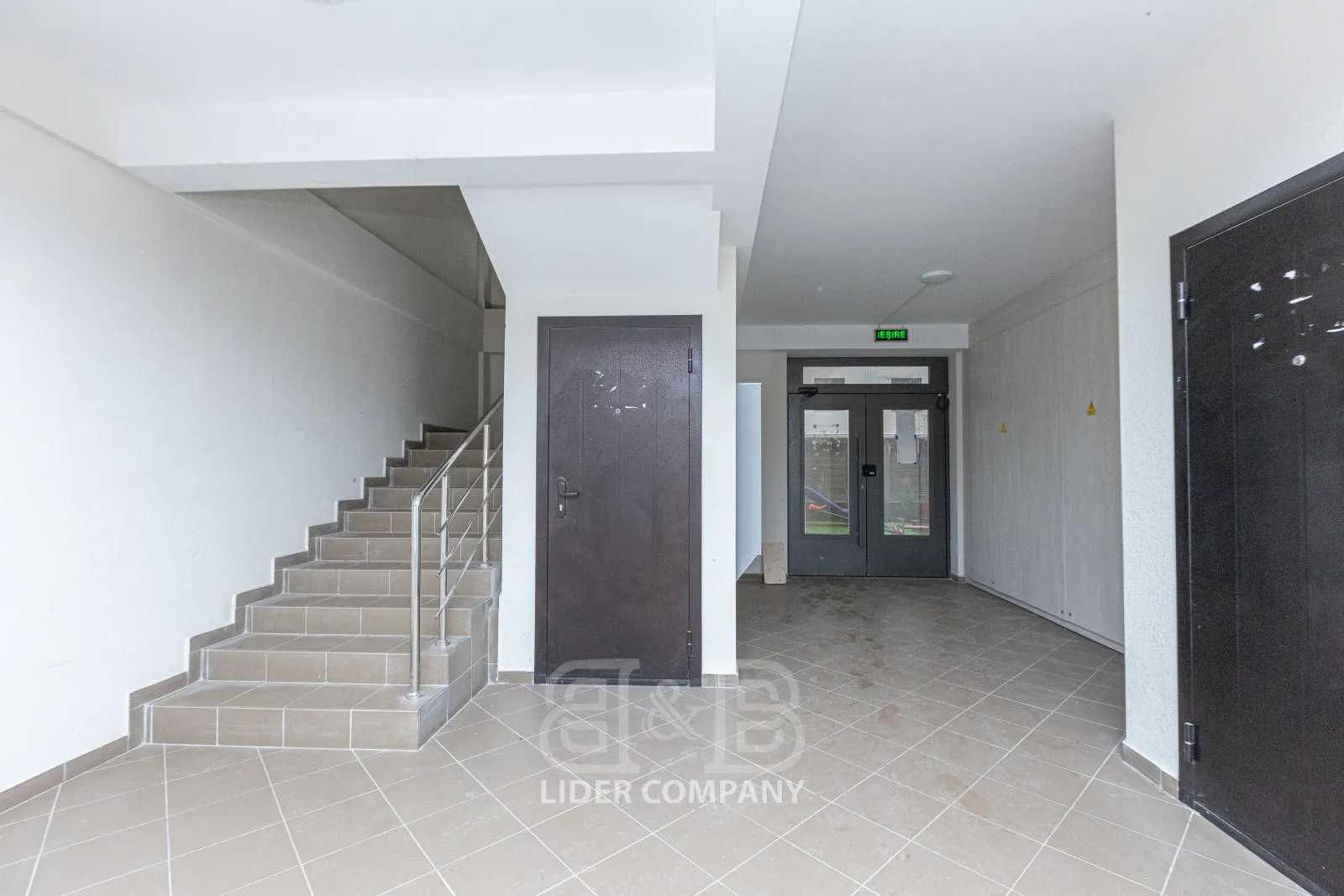 4-bedroom apartment, 147 m² — Image 4