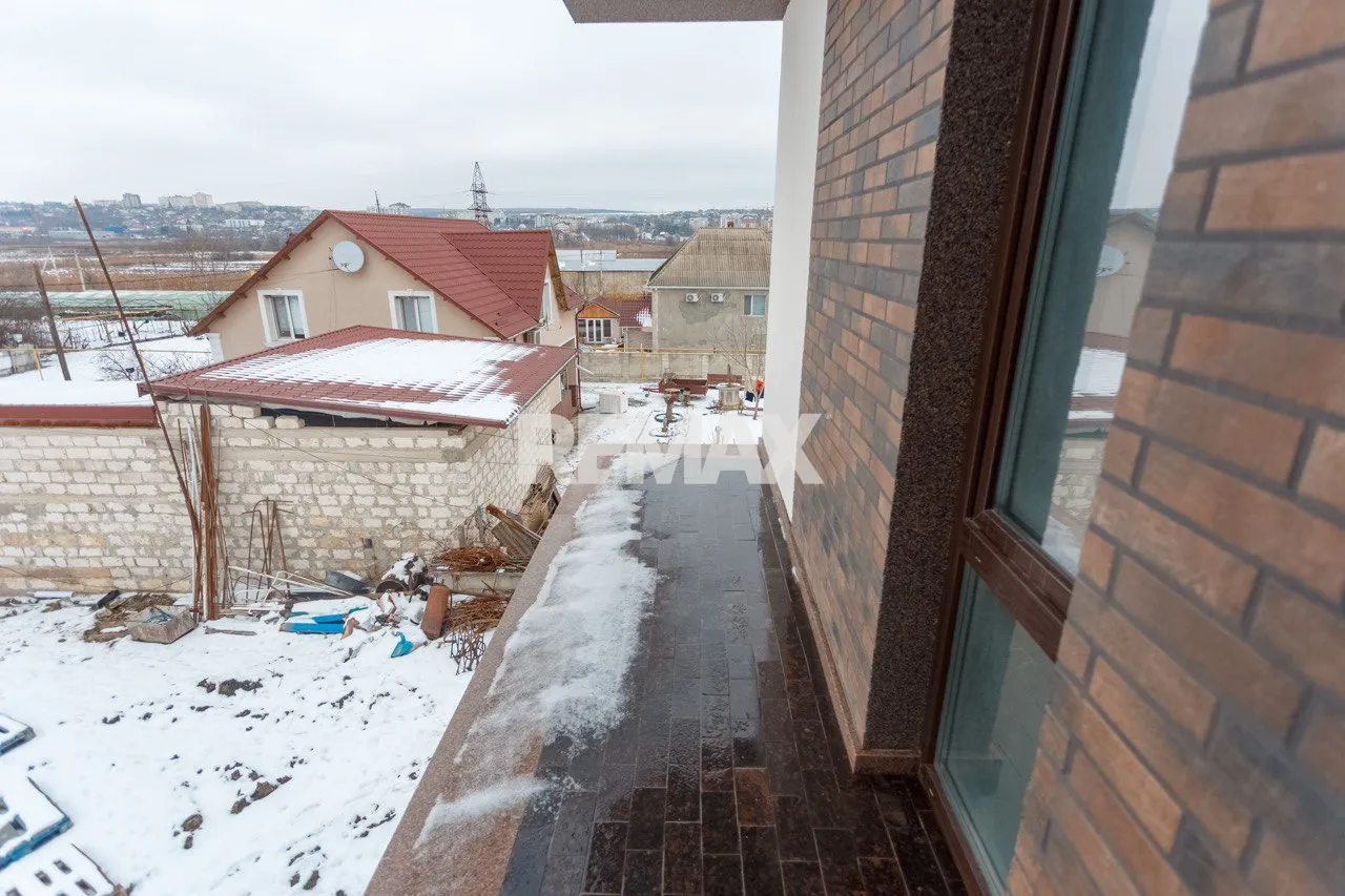 2-floor house, 155 m² — Image 4