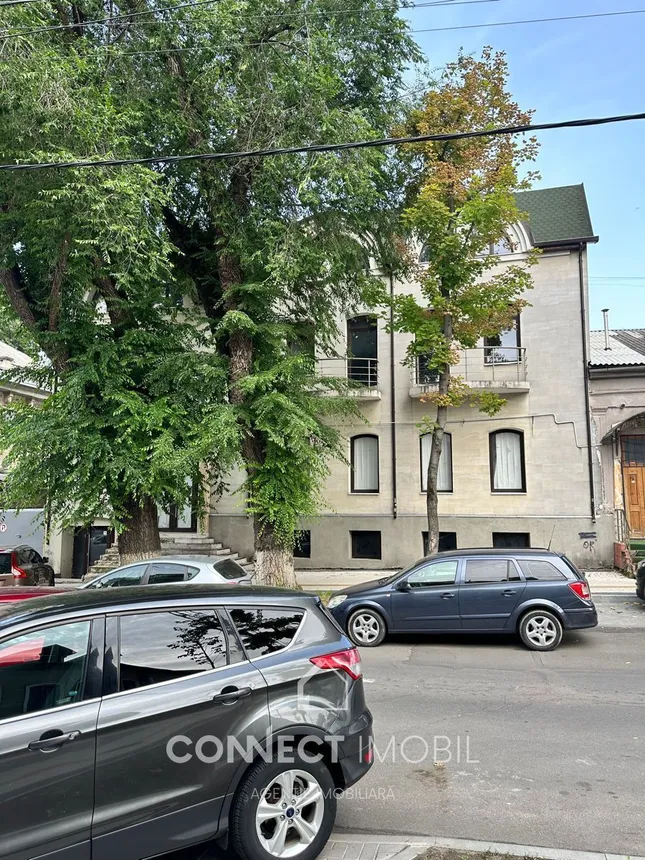 Free-purpose property, 985.7 m² — Image 2