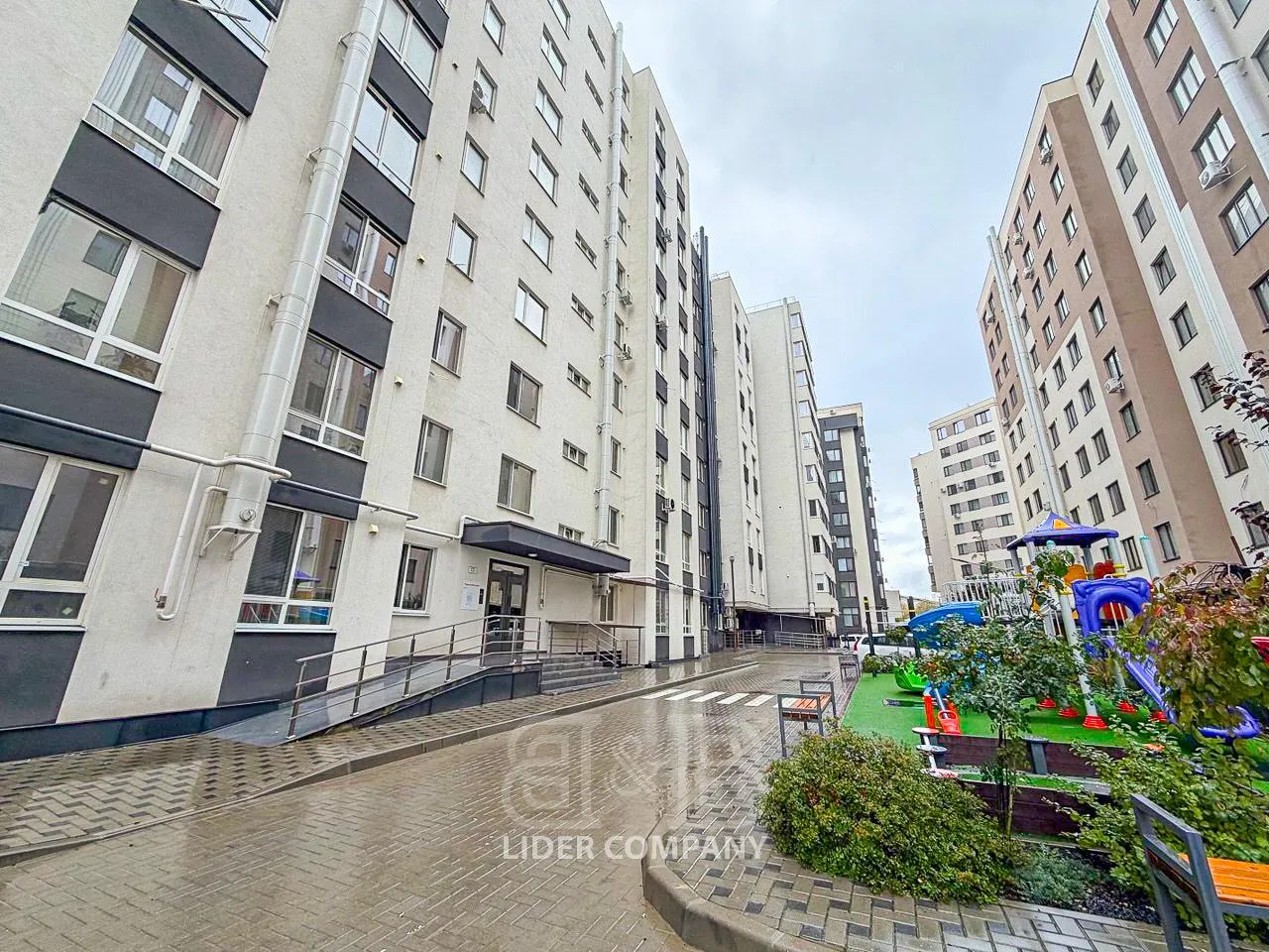 4-комнатная квартира, 192 м² — Изображение 1