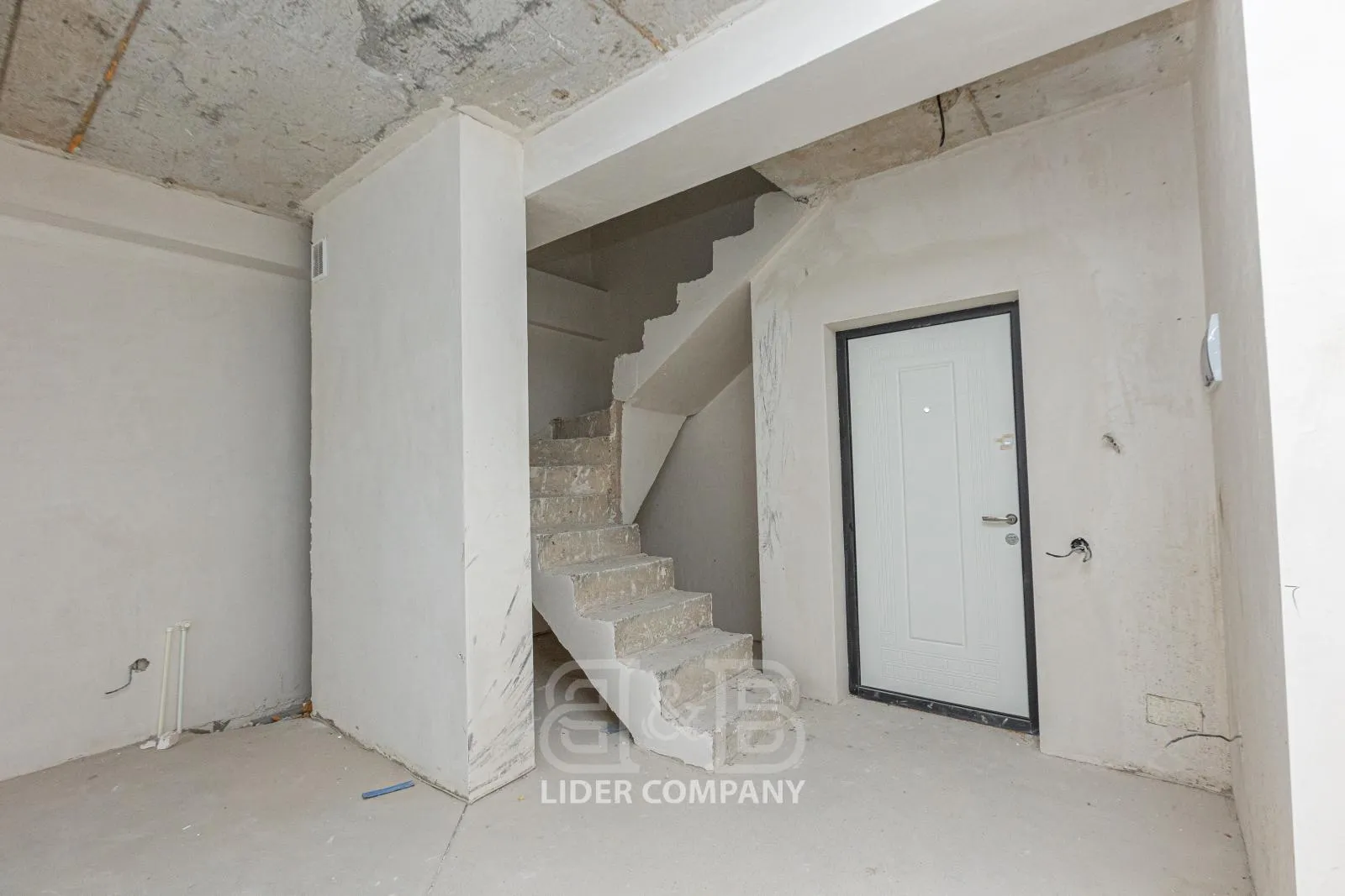 4-комнатная квартира, 192 м² — Изображение 3
