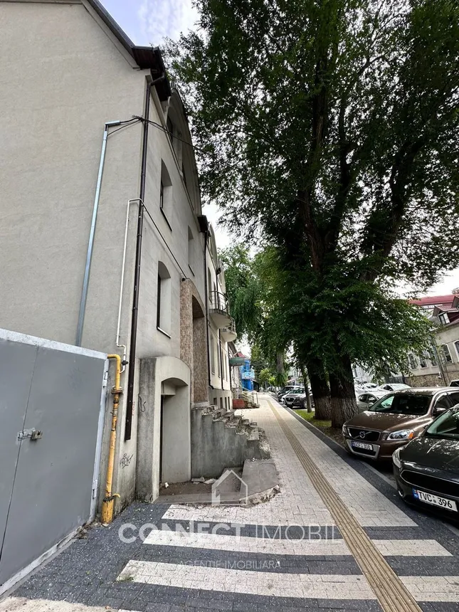 Free-purpose property, 985.7 m² — Image 4