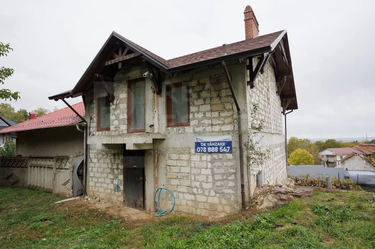 3-этажный дом, 3 комнаты, 163.7 м² — Изображение 1
