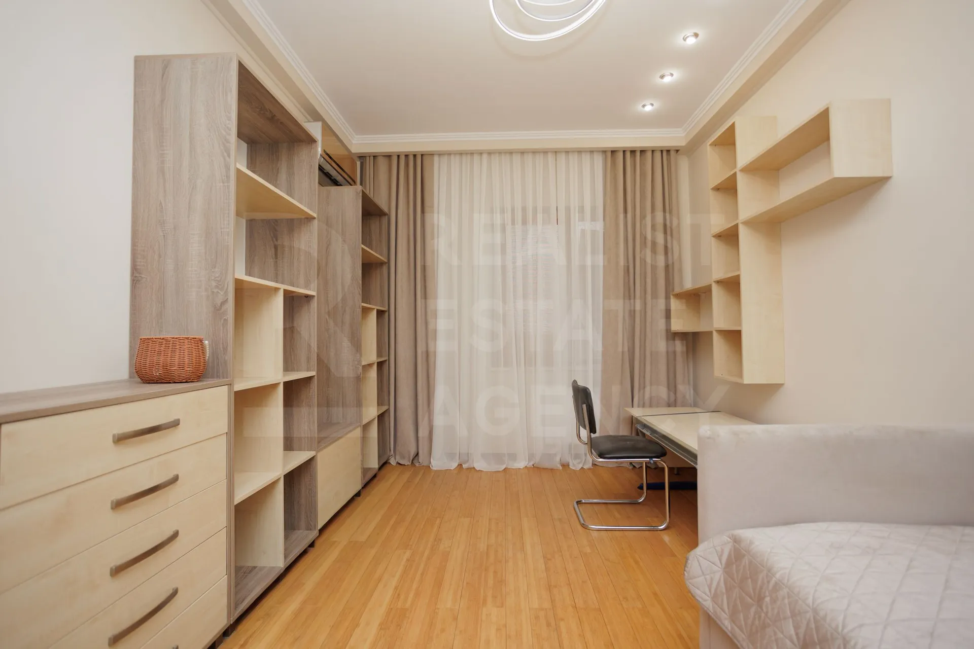 3-комнатная квартира, 142 м² — Изображение 3