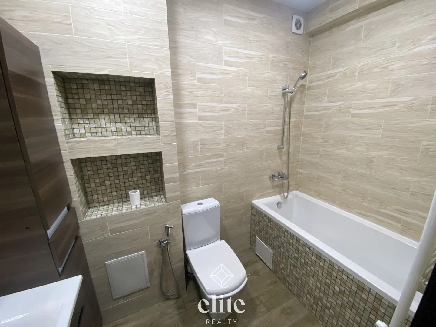 1-bedroom apartment, 53 m² — Image 3