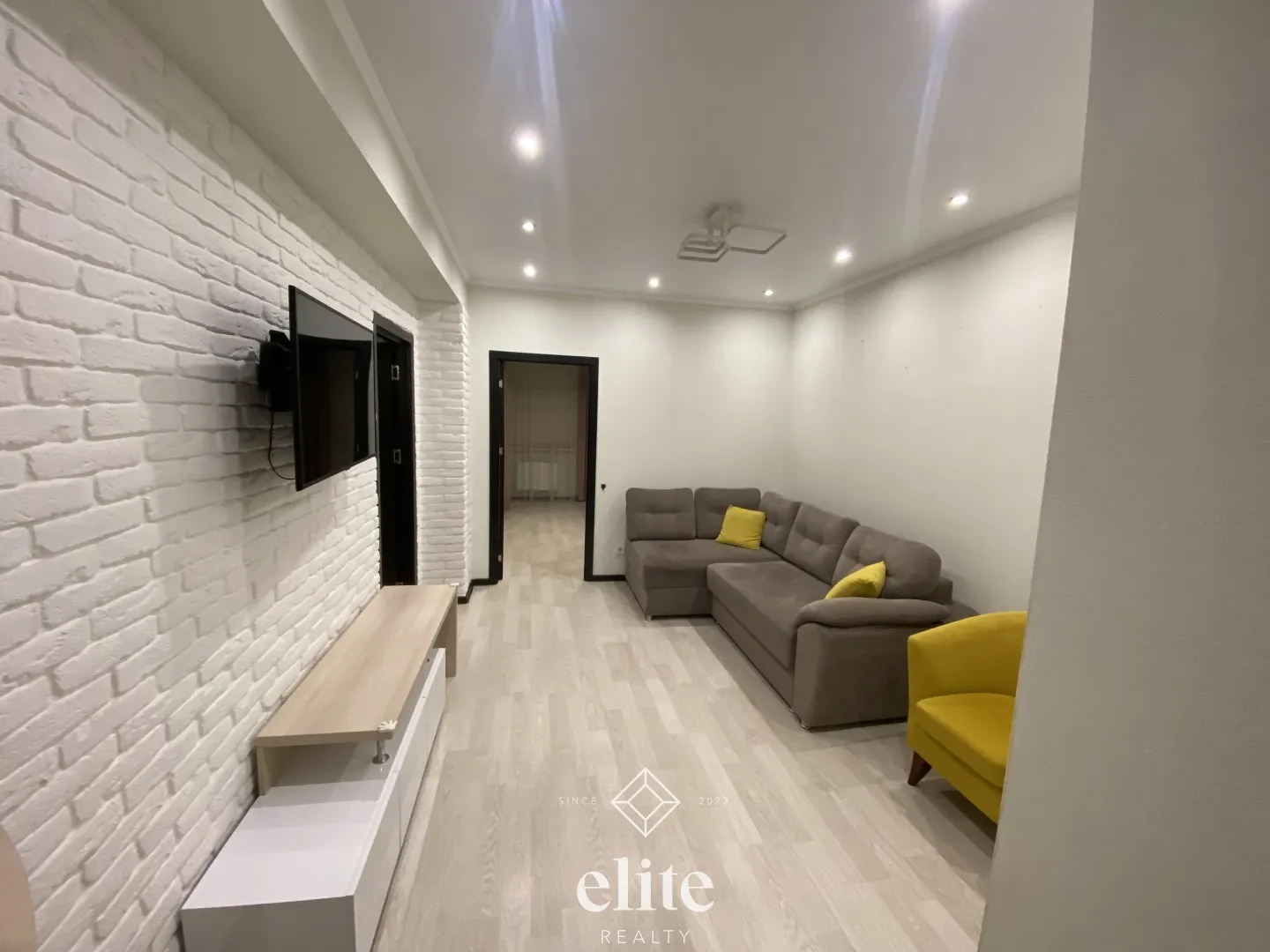 1-bedroom apartment, 53 m² — Image 1