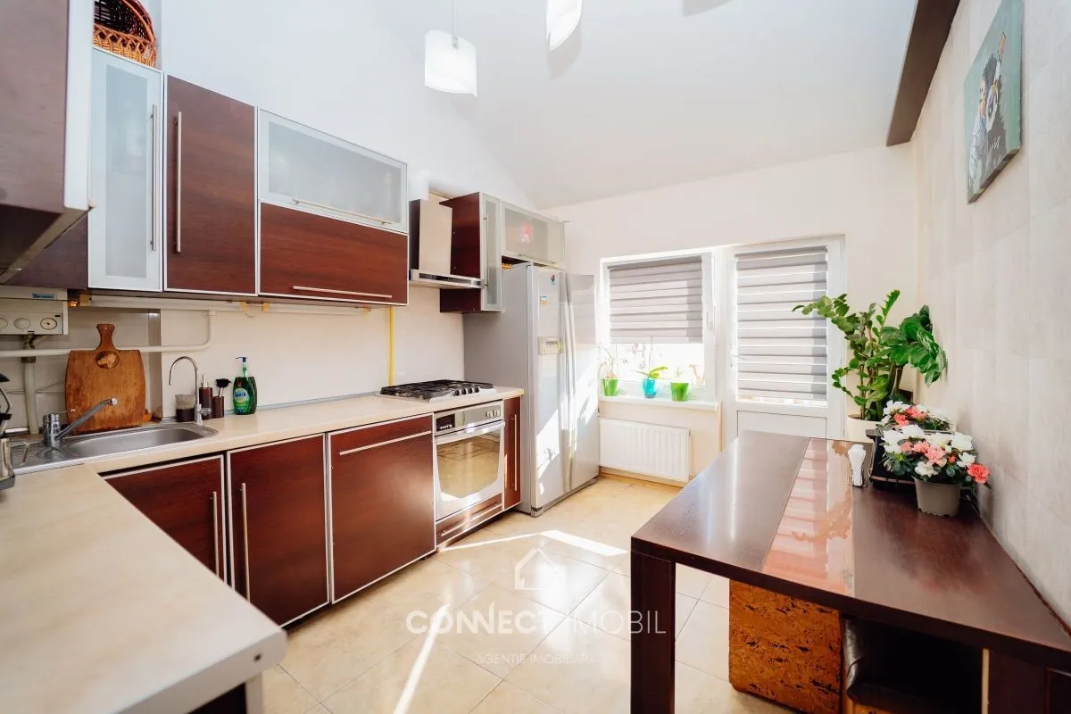 4-camere apartament, 140 m² — Imagine 2