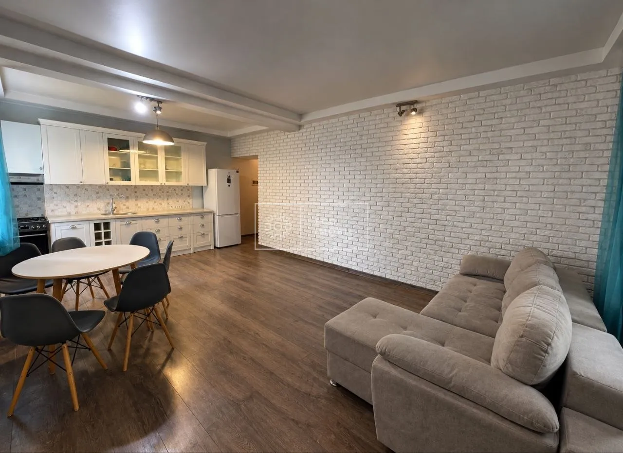 Garsonieră, 33 m² — Imagine 1