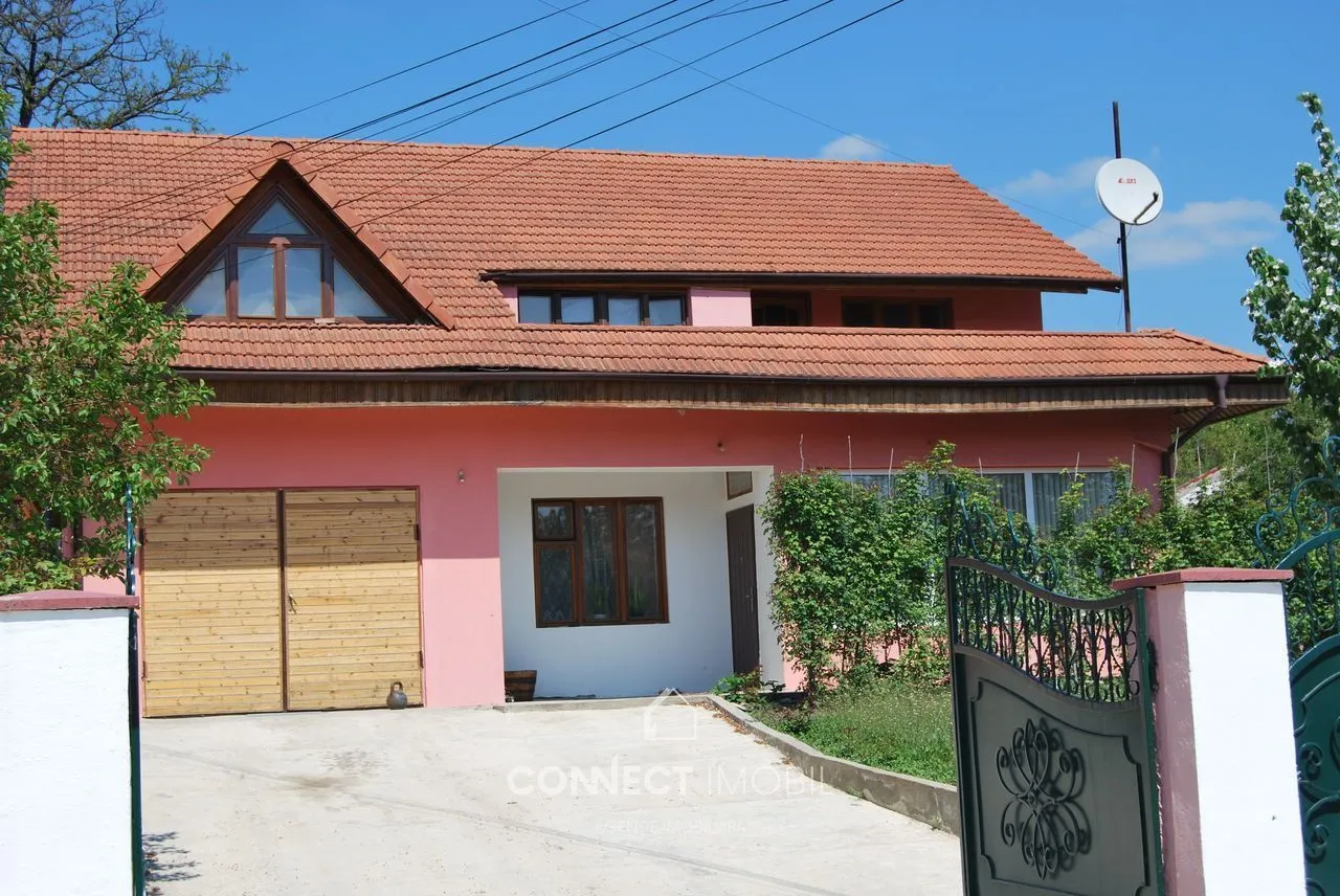 2-floor house, 222 m² — Image 1