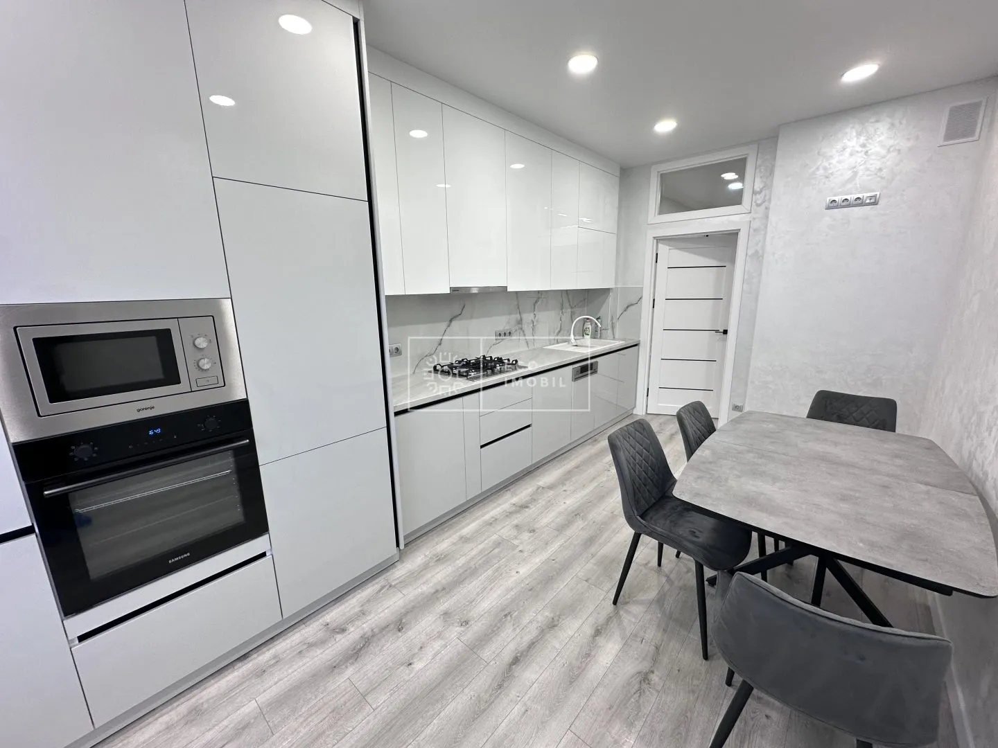 3-camere apartament, 95 m² — Imagine 2