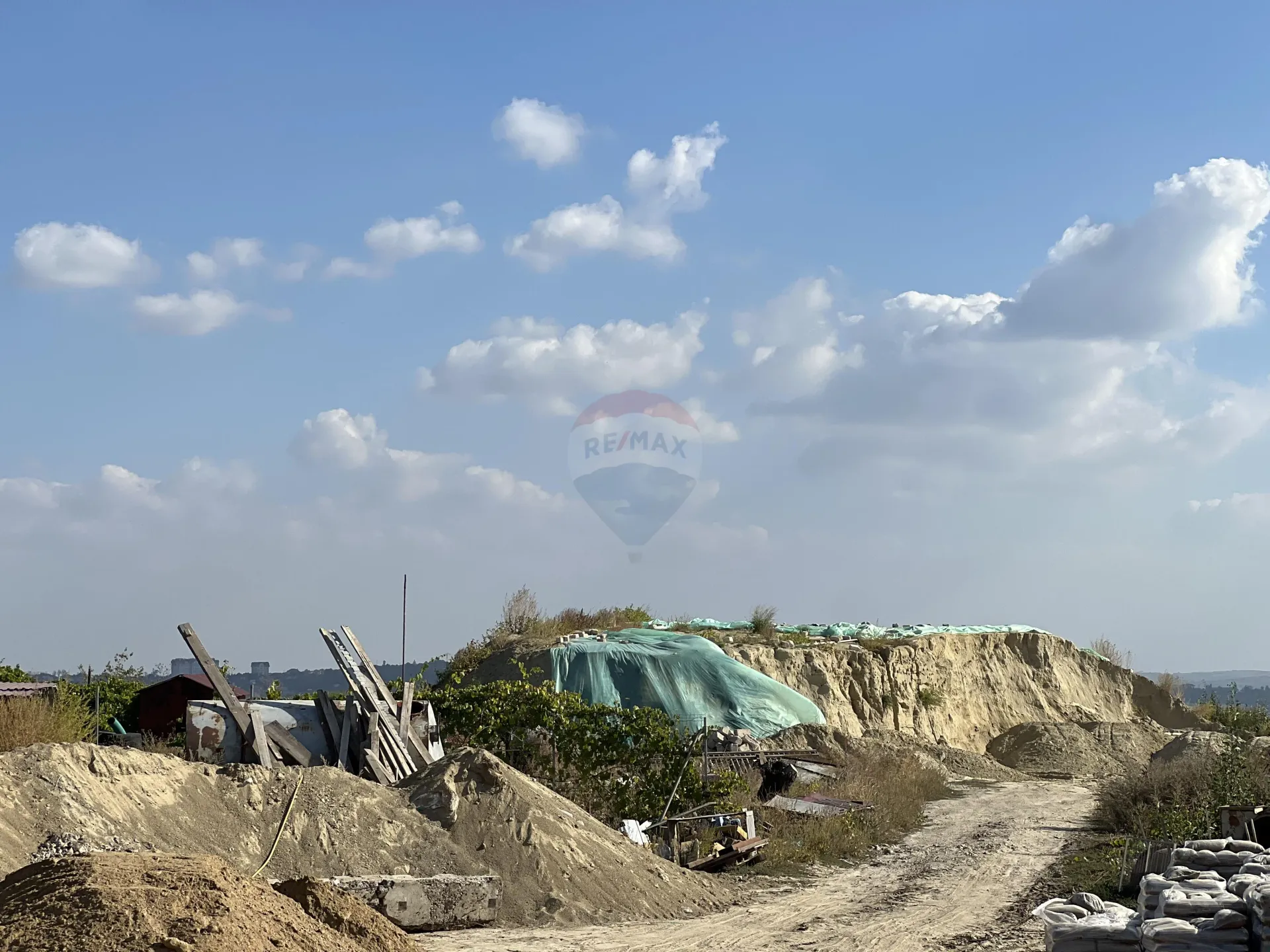 Commercial Land, 1.03 hectares — Image 4