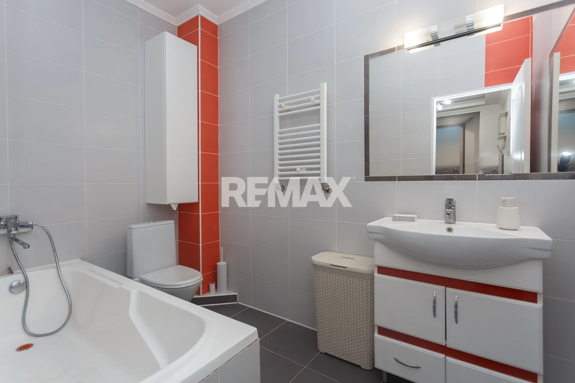 1-bedroom apartment, 47 m² — Image 4