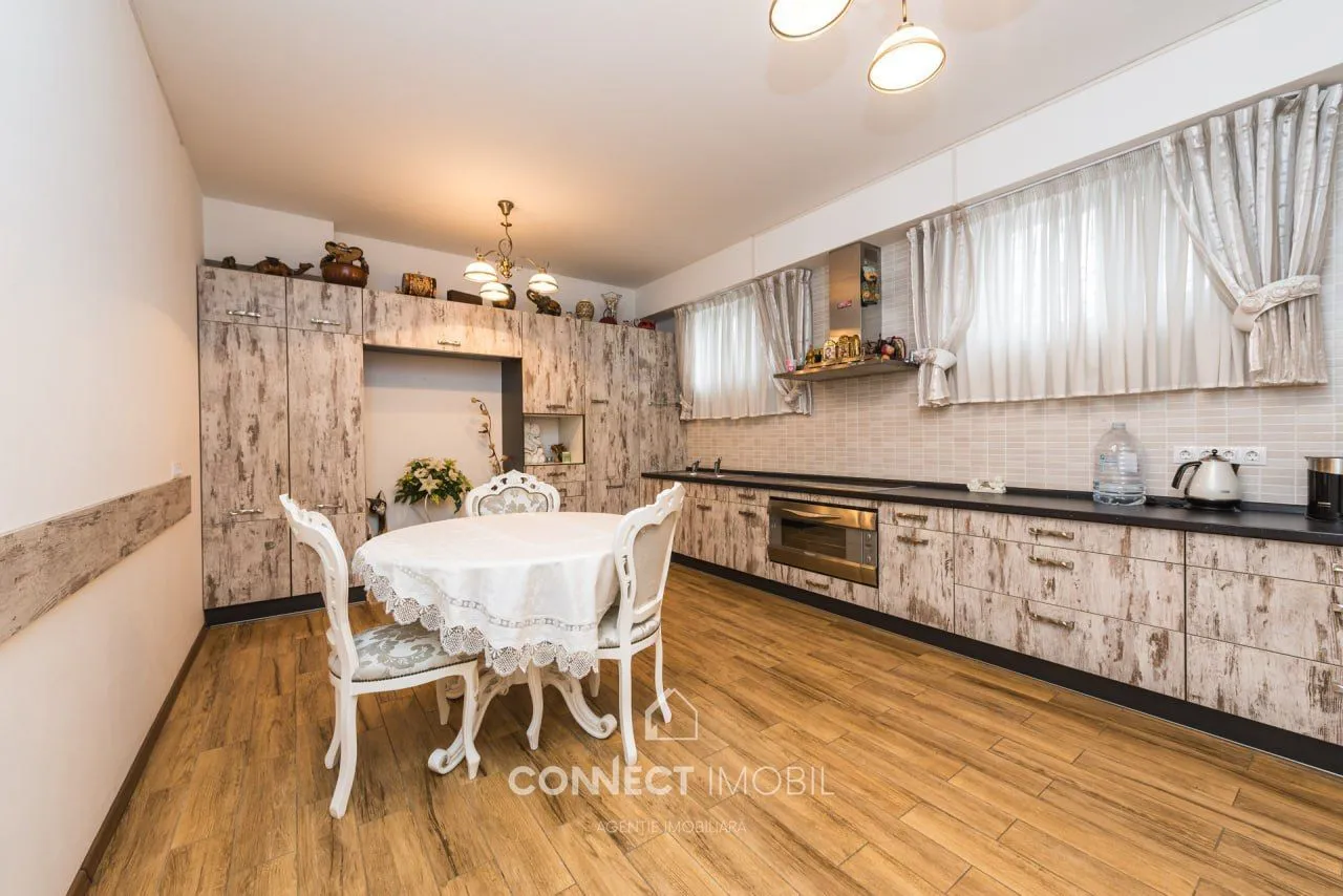 Free-purpose property, 210 m² — Image 2