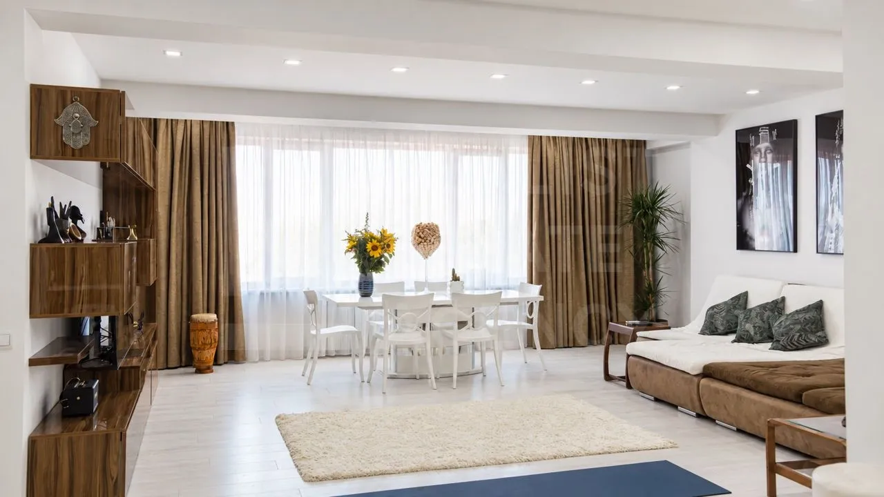 3-комнатная квартира, 130 м² — Изображение 1