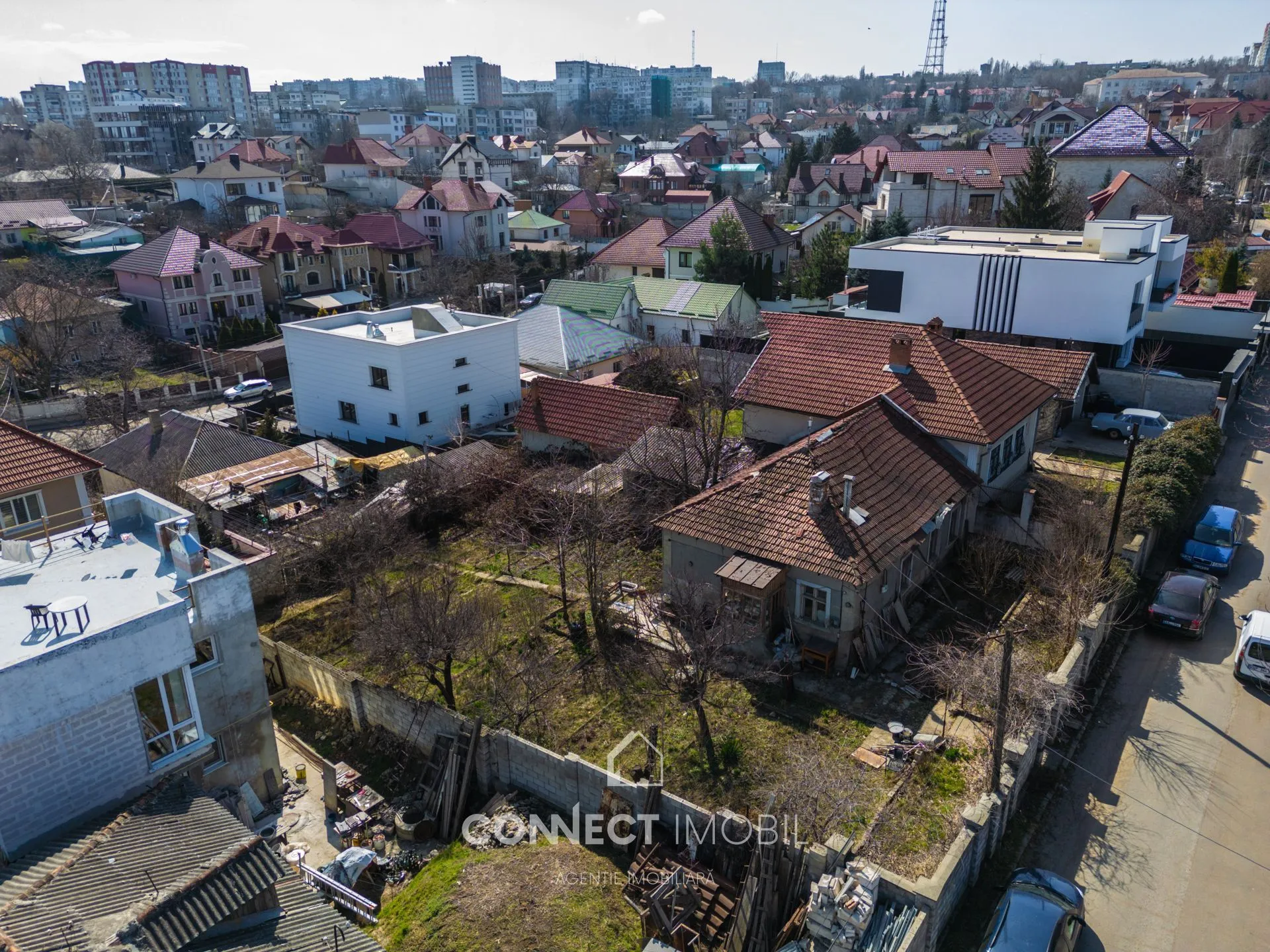 Land, 6 m² — Image 1