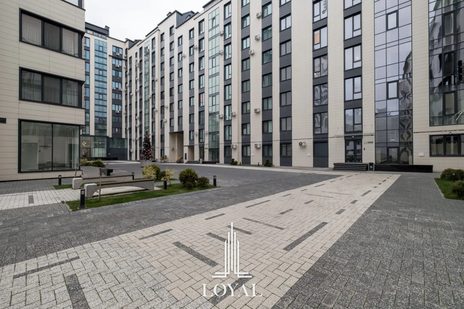 3-camere apartament, 108 m² — Imagine 1
