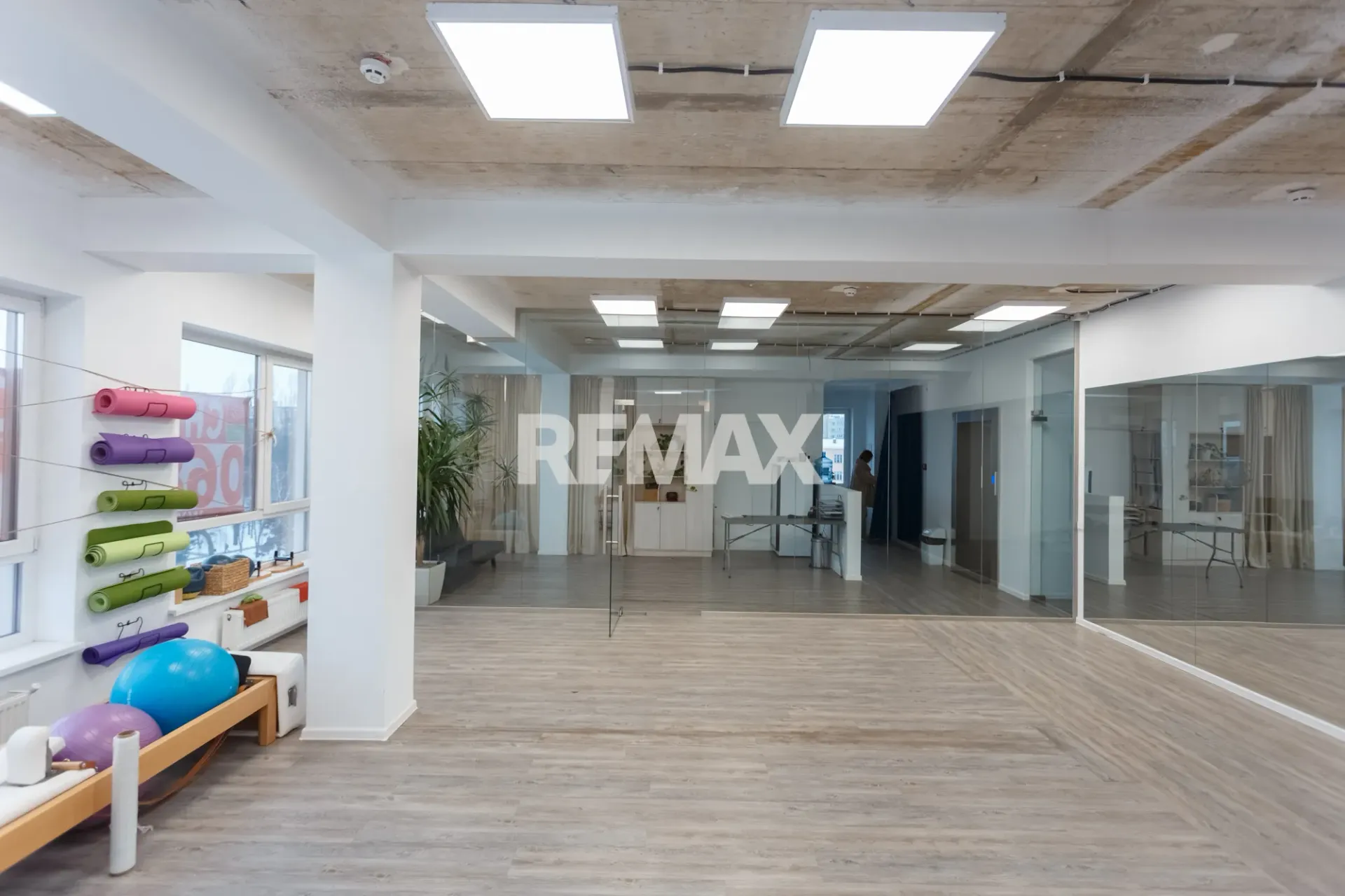 1-bedroom office, 180 m² — Image 7