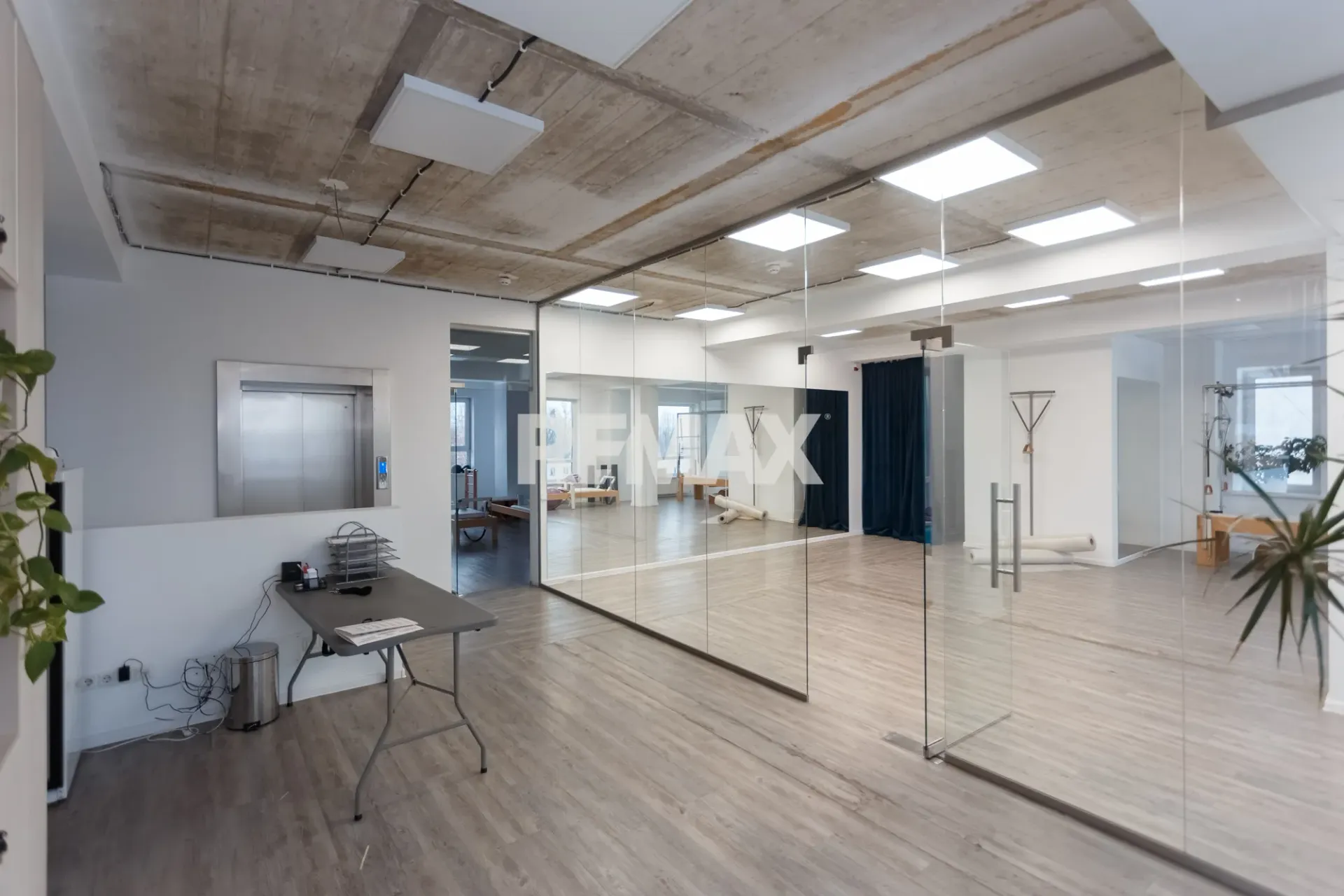 1-bedroom office, 180 m² — Image 6