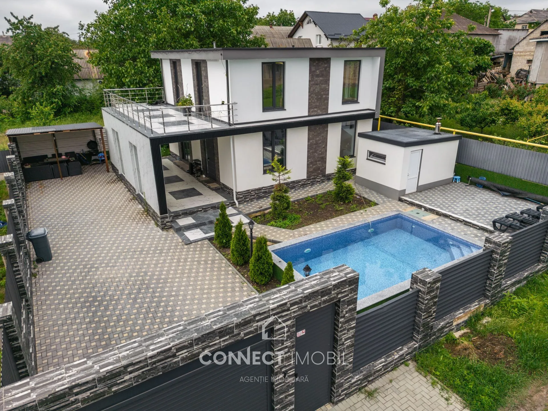 2-etaje casă, 140 m² — Imagine 1