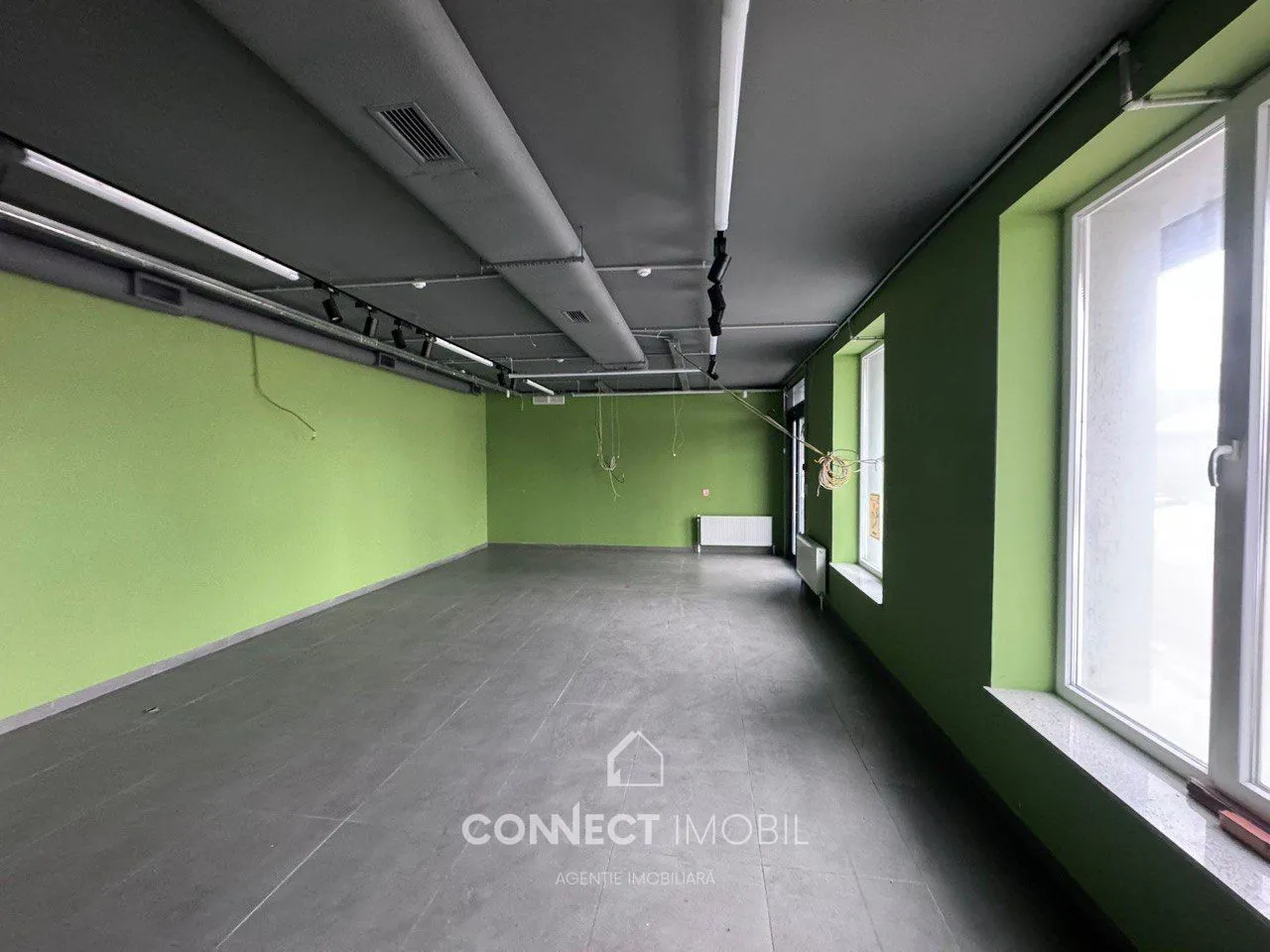Free-purpose property, 180 m² — Image 1