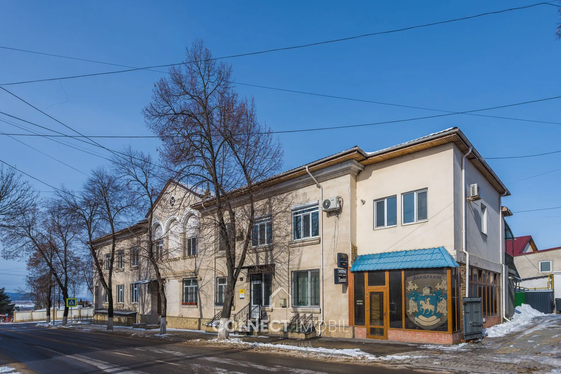 Commercial space, 200 m² — Image 1