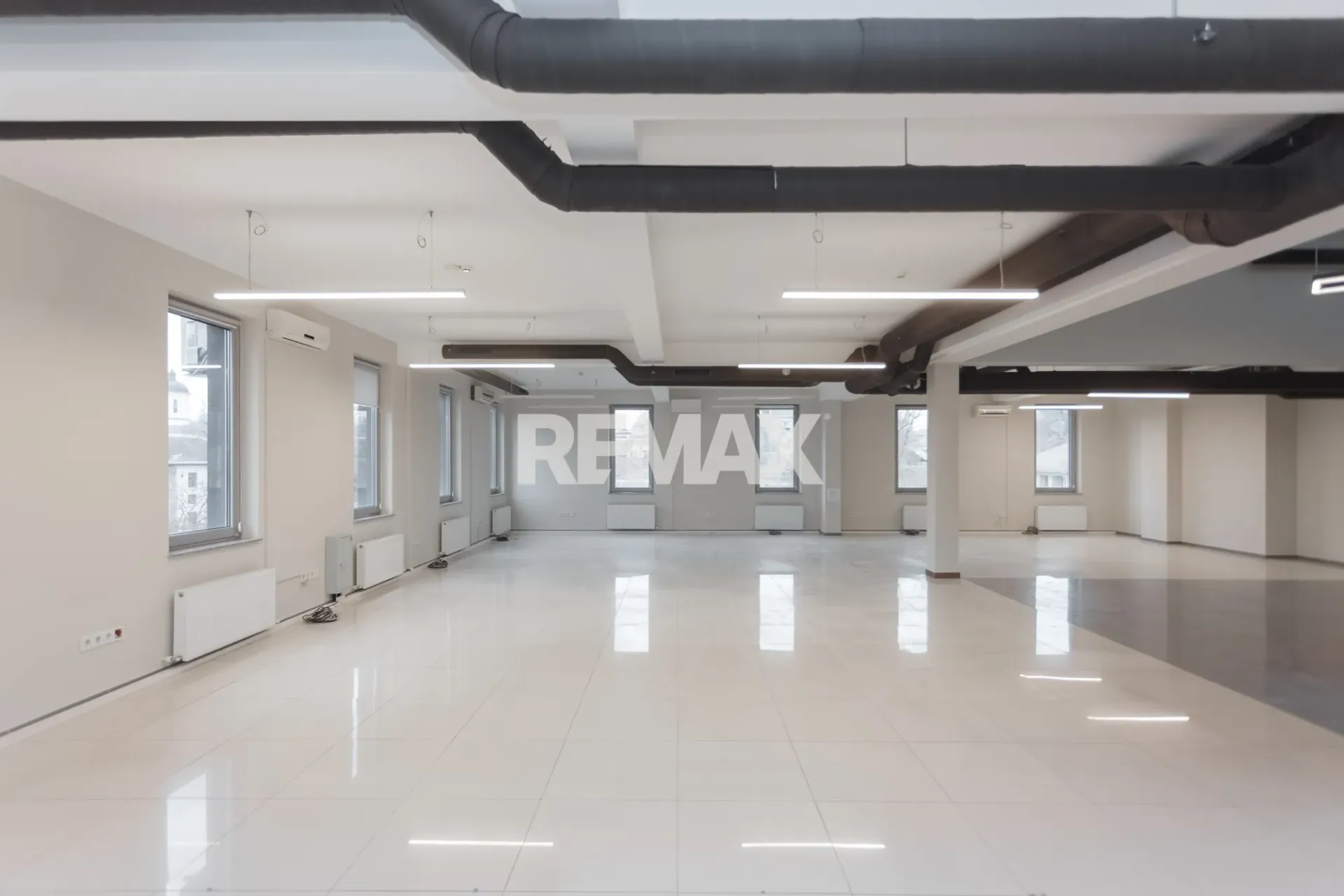 1-bedroom office, 430 m² — Image 4