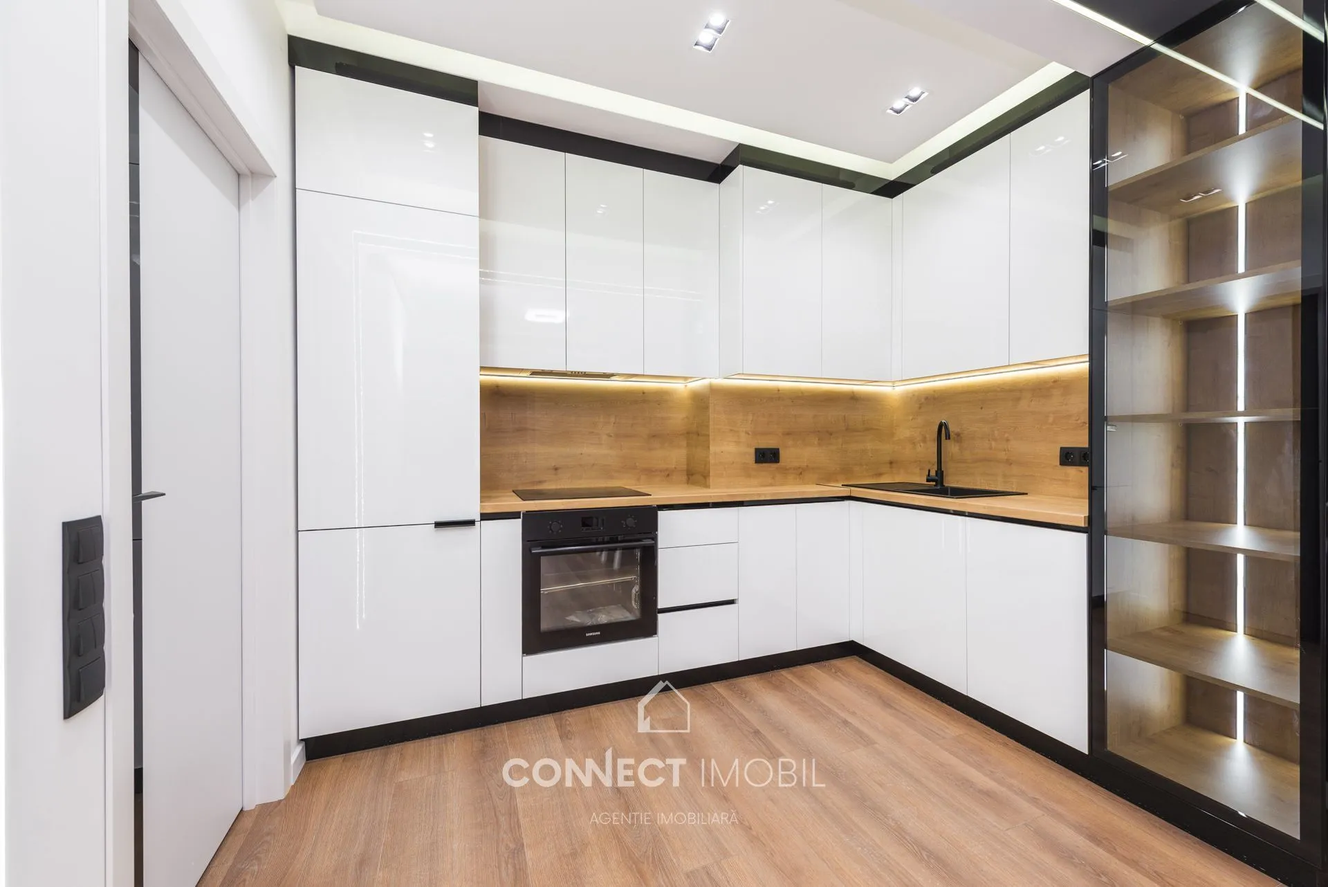 2-bedroom apartment, 77 m² — Image 2