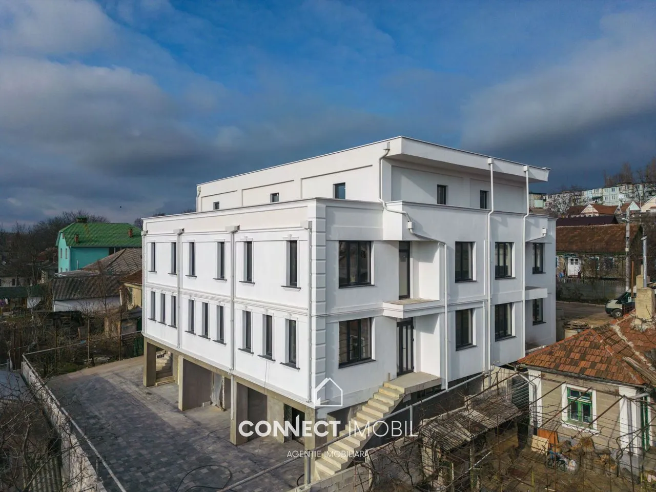 3-etaje casă, 172 m² — Imagine 1