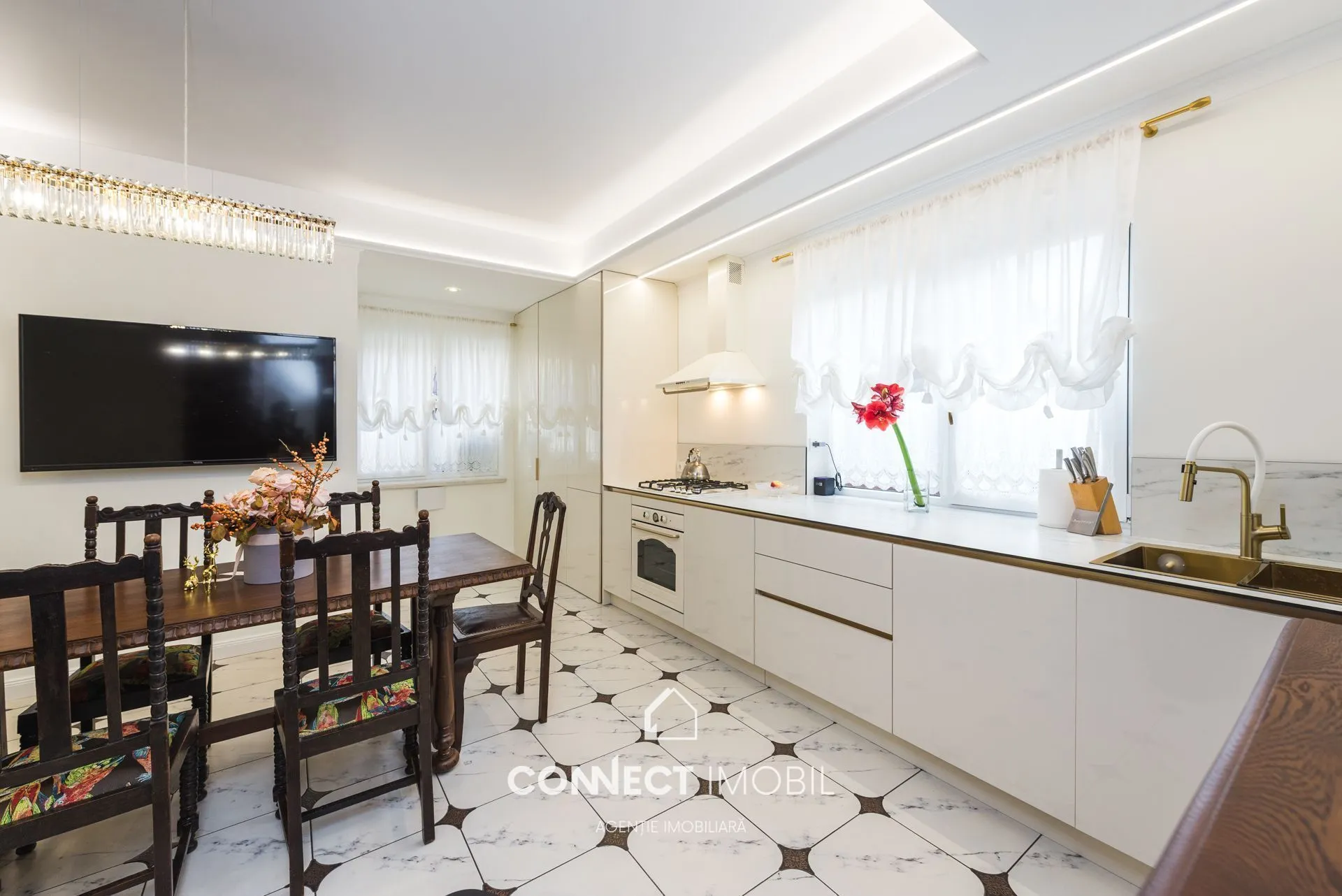 3-etaje casă, 120 m² — Imagine 2