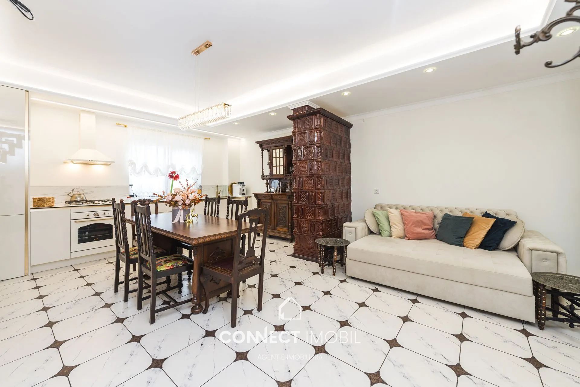 3-etaje casă, 120 m² — Imagine 1