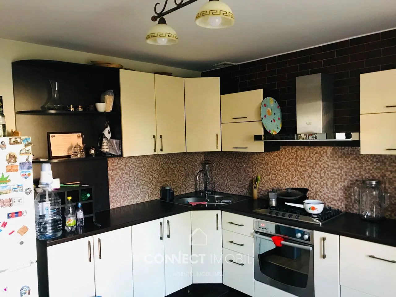 2-etaje casă, 260 m² — Imagine 2