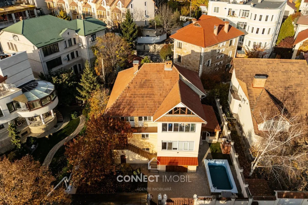 4-этажный дом, 360 м² — Изображение 1