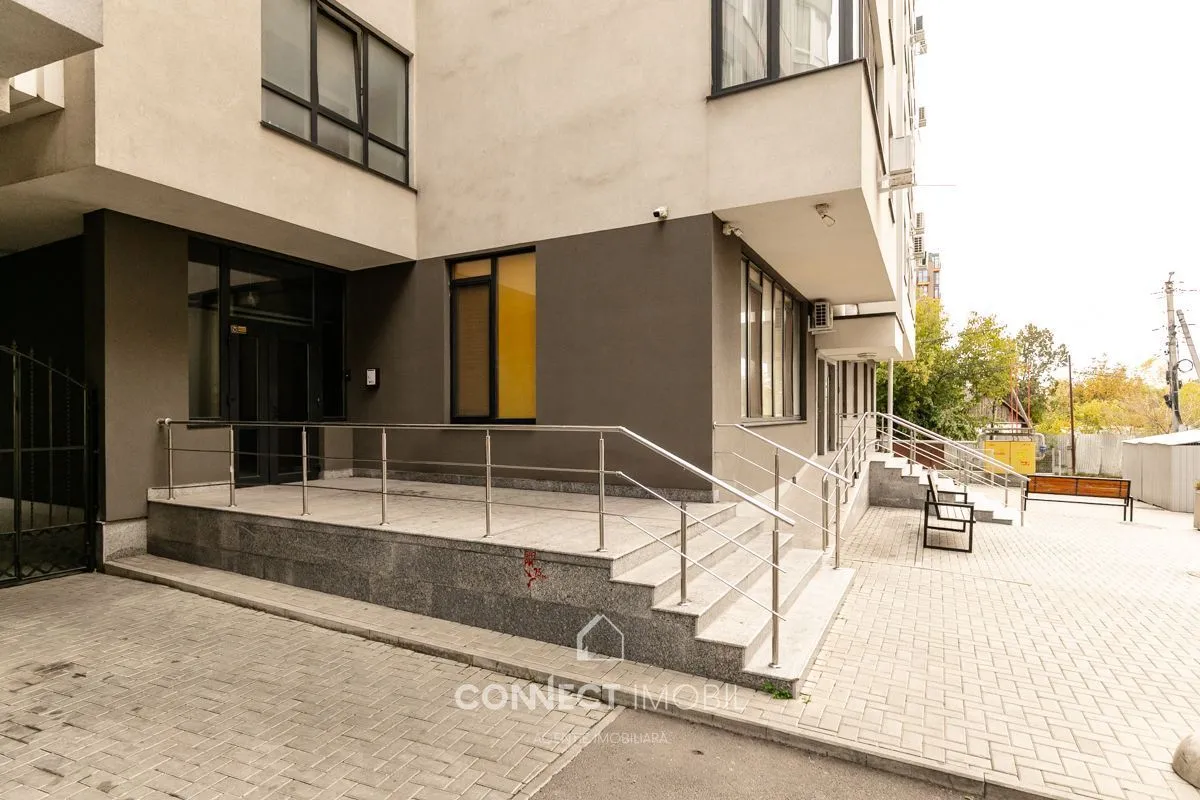 Spațiu comercial, 152 m² — Imagine 1