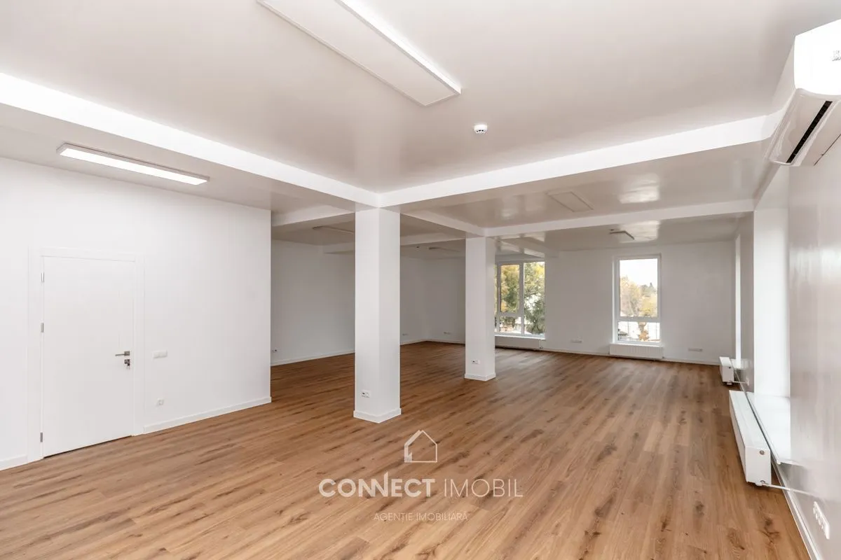 Free-purpose property, 550 m² — Image 1