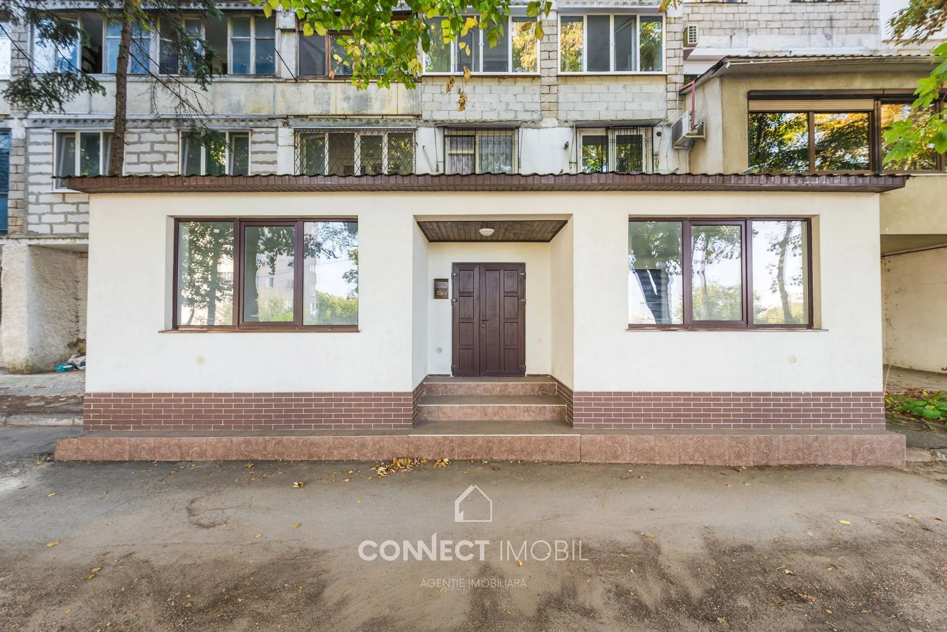 Free-purpose property, 100 m² — Image 3