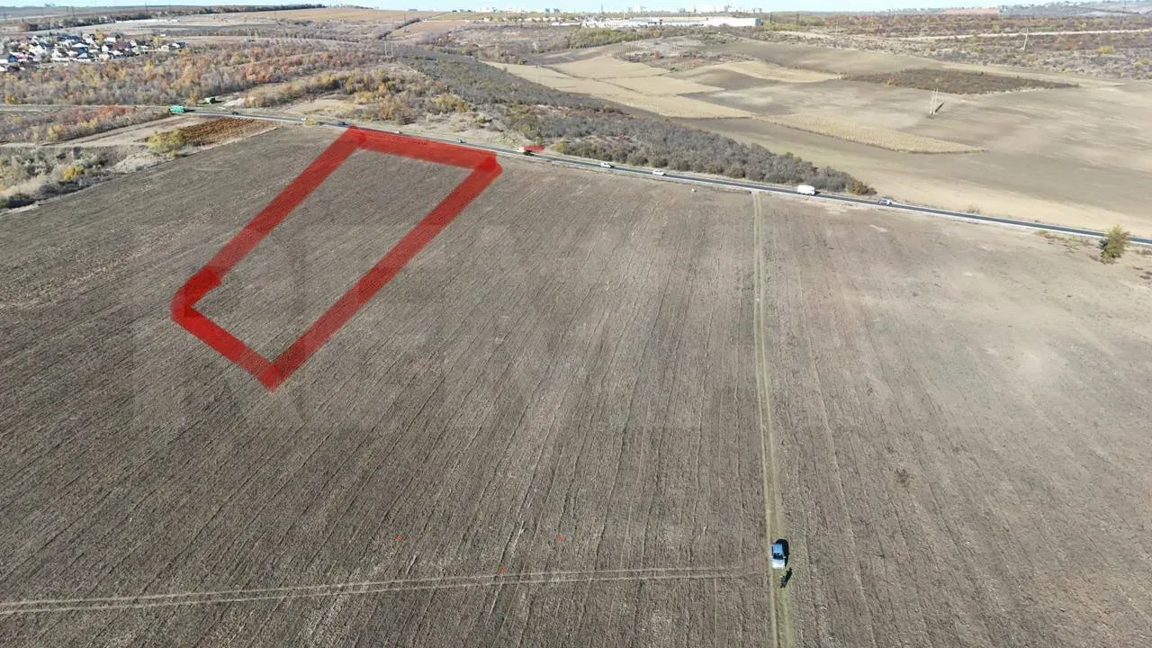 Commercial Land, 77 ares — Image 2