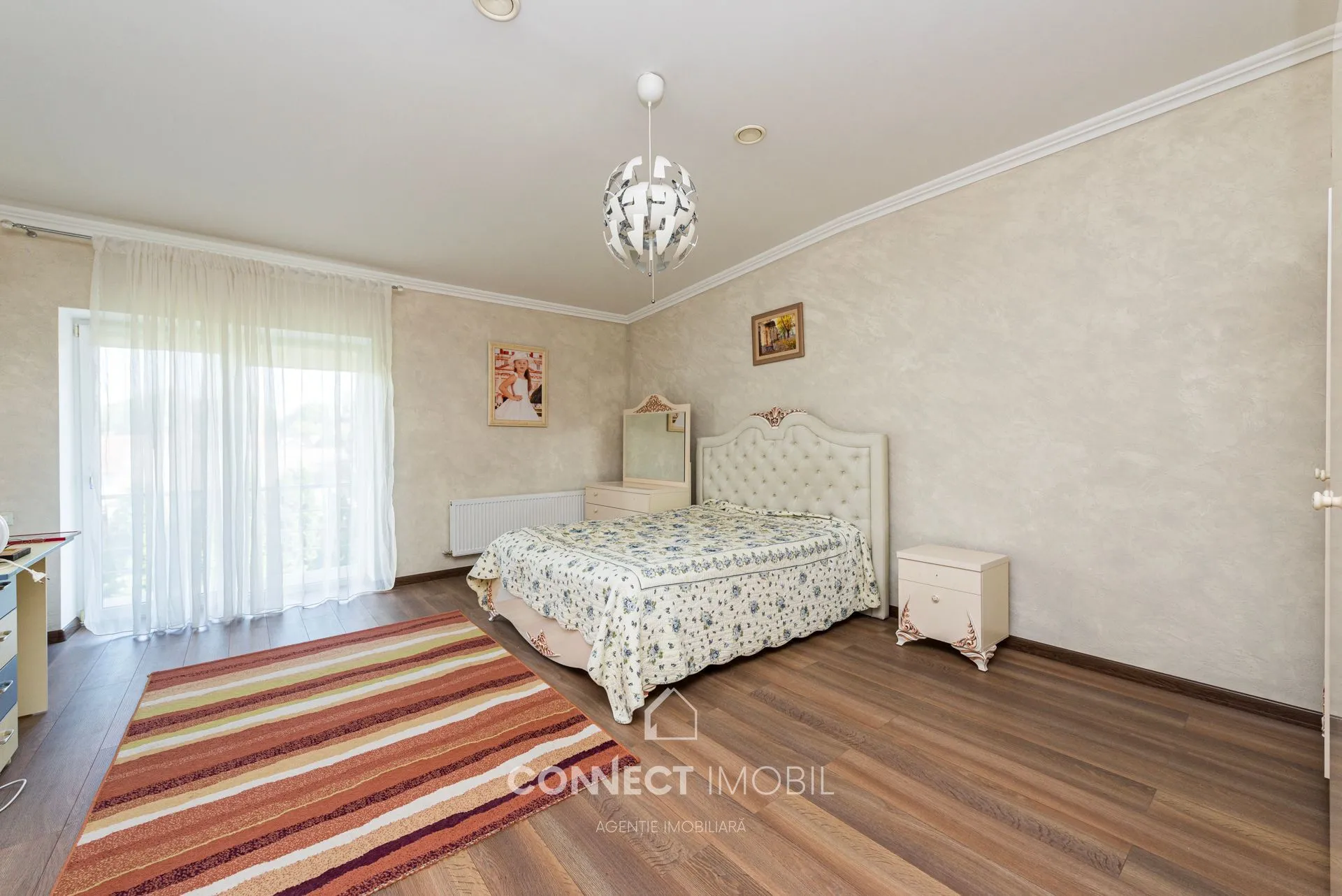 3-floor house, 550 m² — Image 4