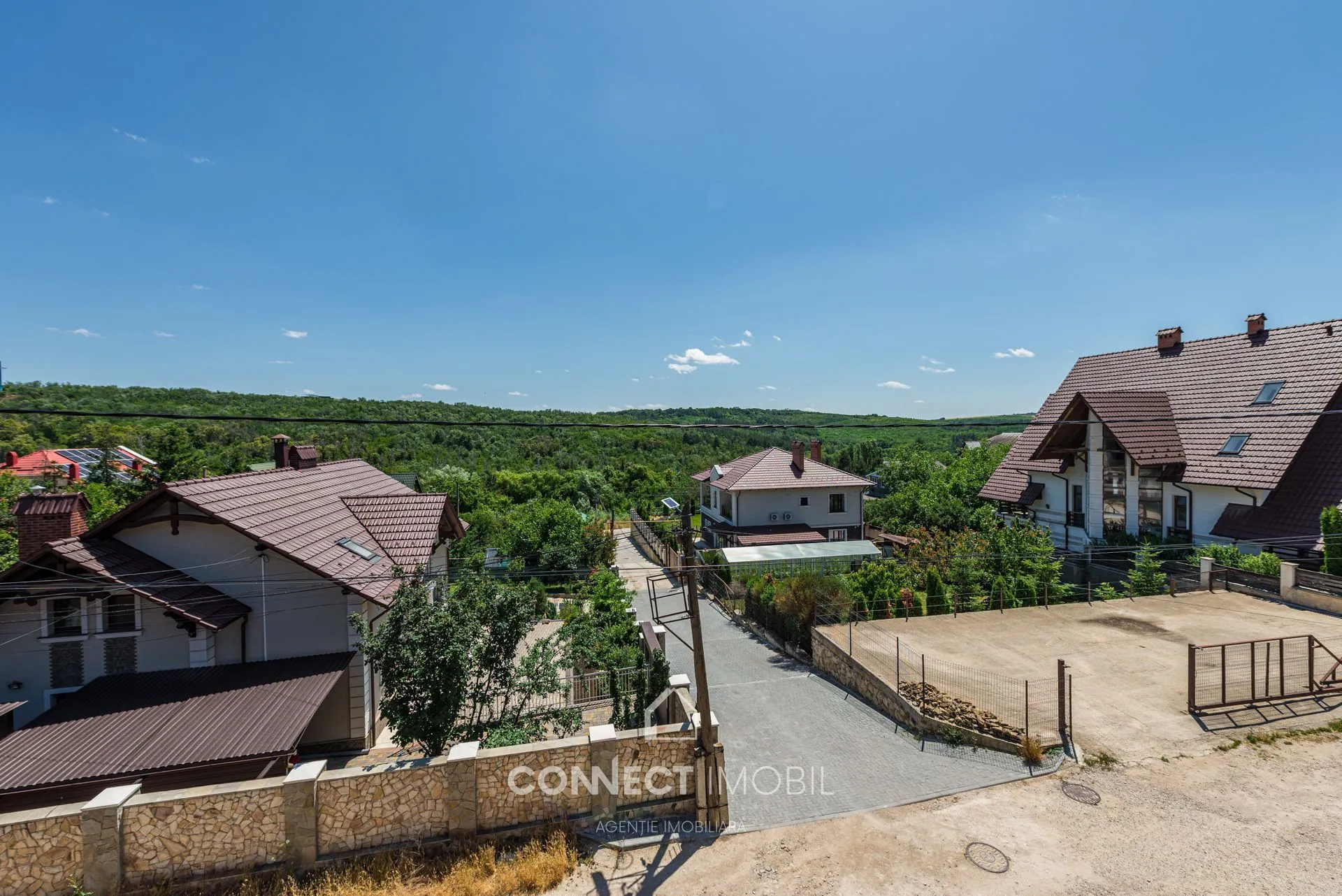 2-etaje casă, 250 m² — Imagine 1